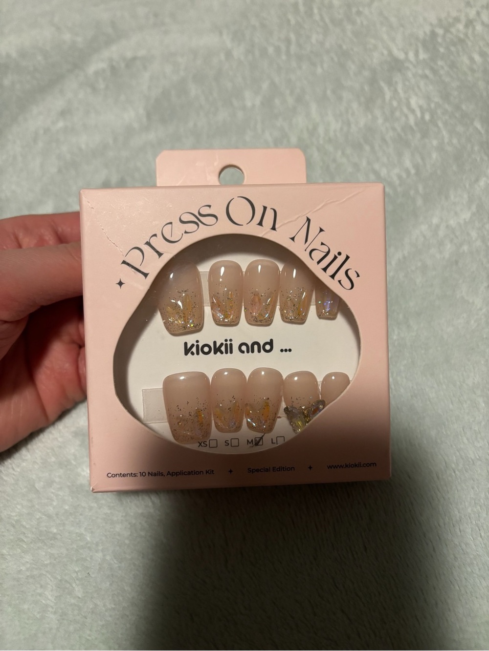 Press On Nails - Nude with shimmer and butterflies